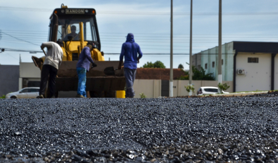 Obra de pavimentação asfáltica avança no Bairro Bodanese